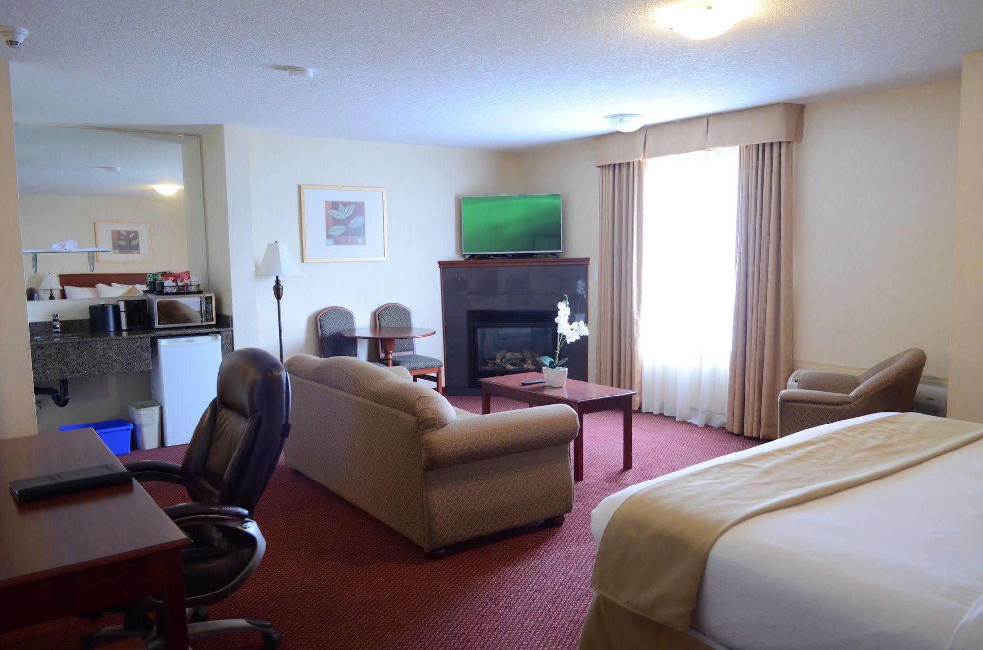 Quality Inn & Suites Edmonton International Airport Leduc Esterno foto