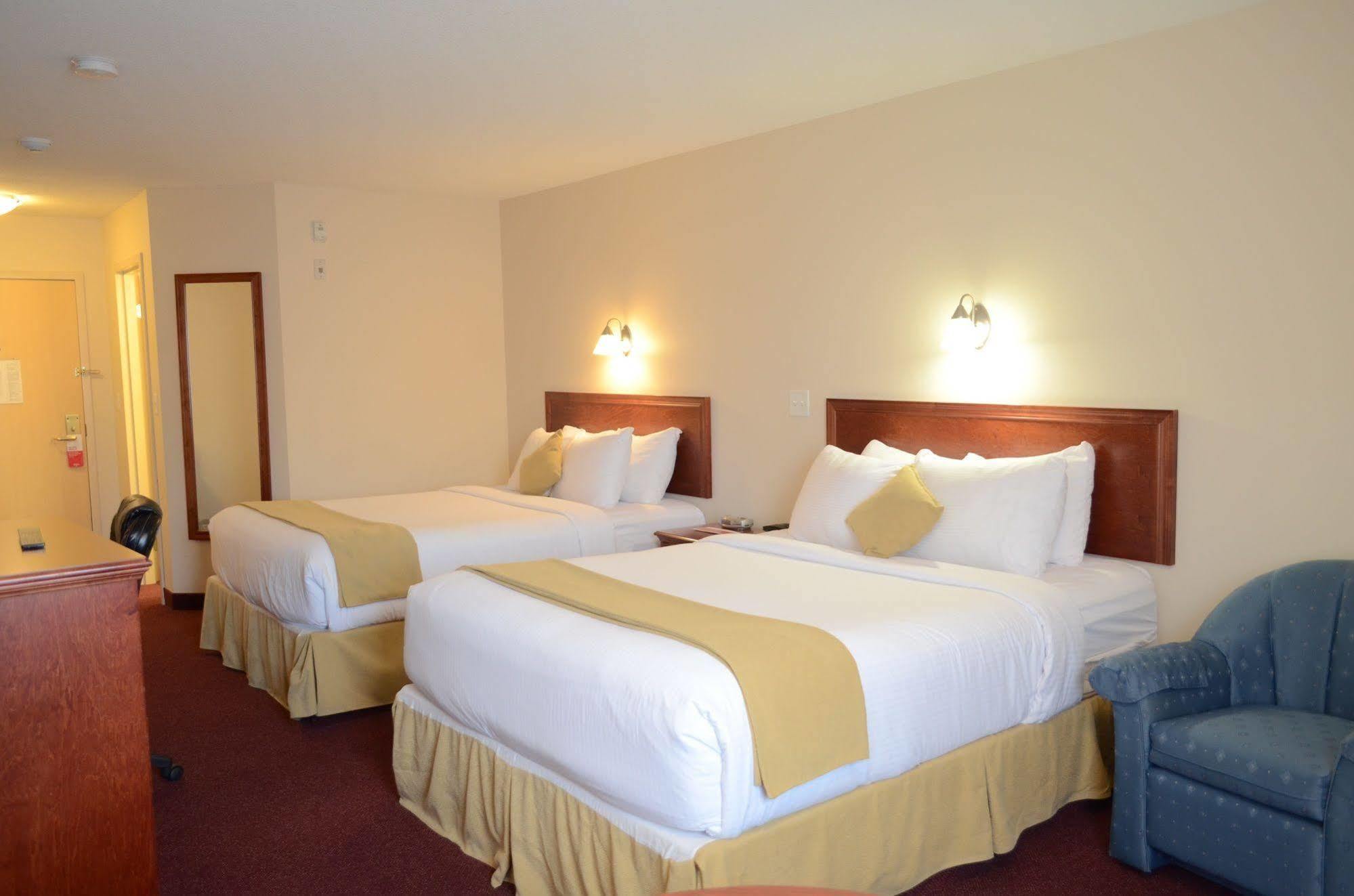 Quality Inn & Suites Edmonton International Airport Leduc Esterno foto