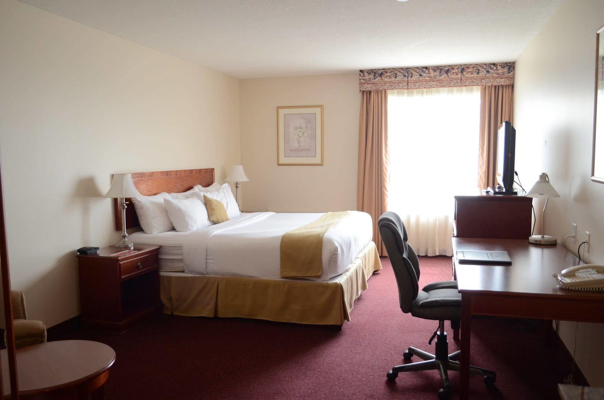 Quality Inn & Suites Edmonton International Airport Leduc Esterno foto